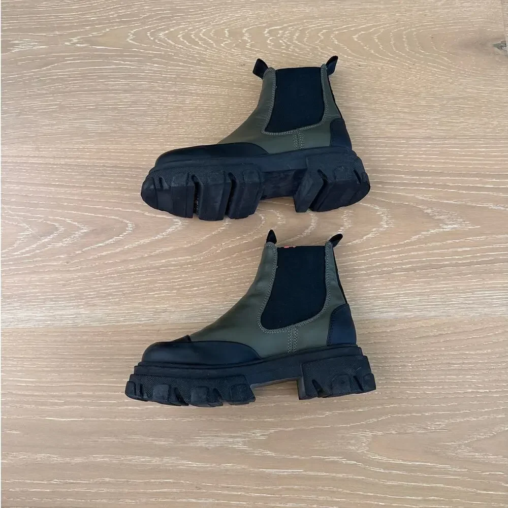 Ganni Chelsea Boots Lug Sole Size EU 37 Green Black